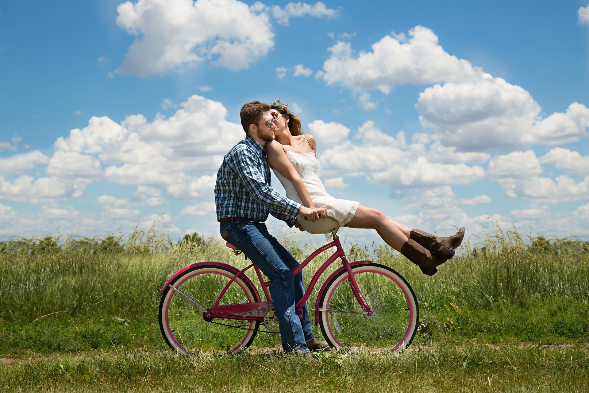 How Long Before We Reveal Our True Selves in a Relationship?